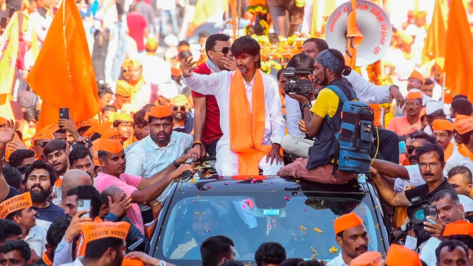 Maharashtra Maratha Reservation Row Intensifies as Manoj Jarange Patil Continues Protest