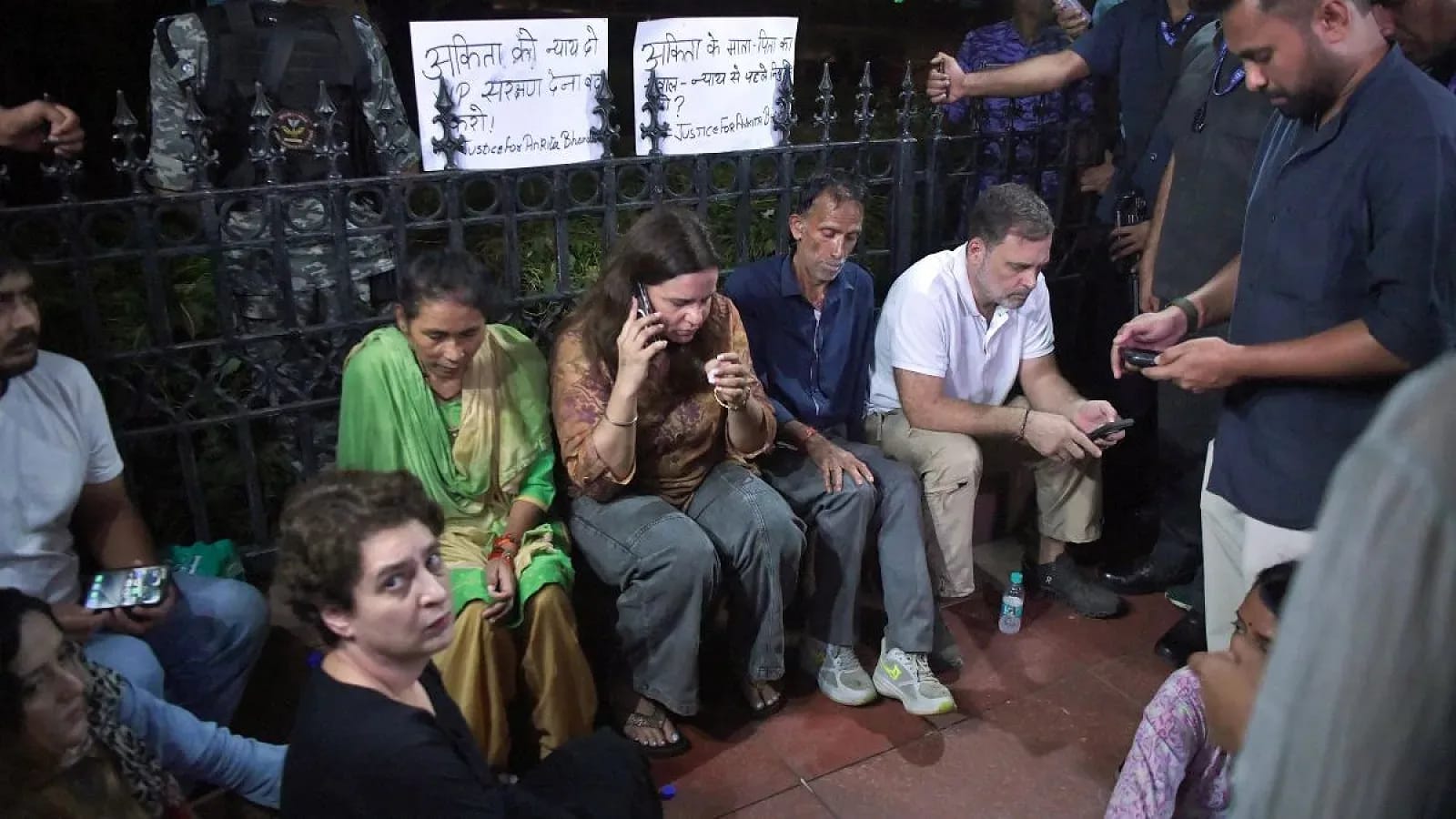 Rahul Gandhi Joins India Gate Sit-In Over Ankita Bhandari Murder Case, Family Seeks Justice