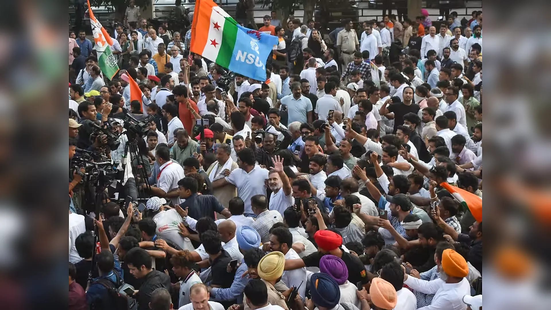 Supreme Court to Hear Rahul Gandhi’s Plea on Electoral Roll Revision and Protest Restrictions Supreme Court to Hear Rahul Gandhi’s Plea on Electoral Roll Revision and Protest Restrictions